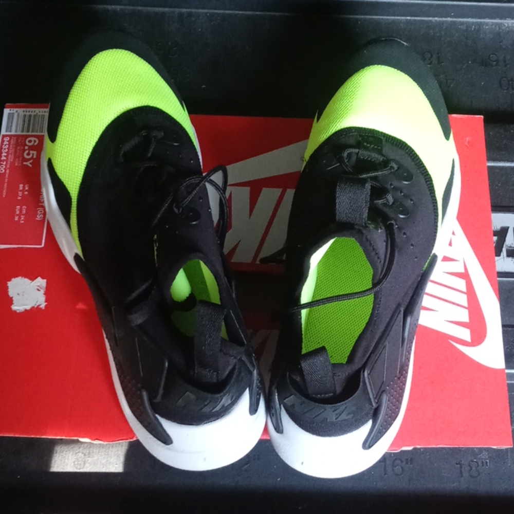 Nike Huarache Drift